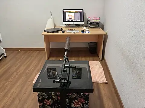 pinkgirls18 online show from September 21, 8:16 am