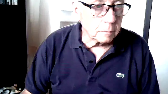 johnjohn622662 online show from June 16, 1:58 pm