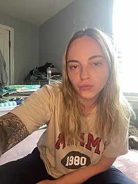 jaseyrae online show from July 19, 3:49 pm