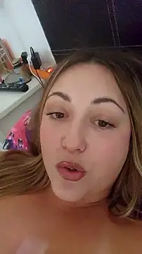 sofiabichota online show from September 24, 1:25 pm