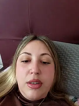 Snapshot of sofiabichota chatting on April 8, 10:48 am sofiabichota online show from April 8, 10:48 am