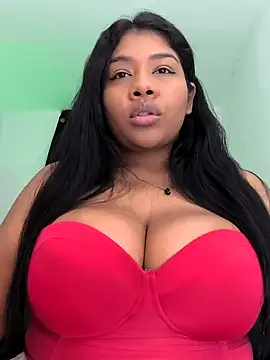 Snapshot of paola091 chatting on January 1, 10:35 pm paola091 online show from January 1, 10:35 pm