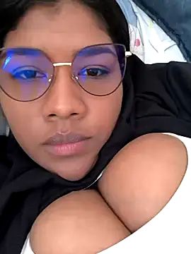 Snapshot of paola091 chatting on January 3, 4:06 pm paola091 online show from January 3, 4:06 pm