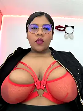 Snapshot of paola091 chatting on January 25, 11:11 pm paola091 online show from January 25, 11:11 pm