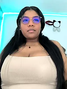 Snapshot of paola091 chatting on January 27, 9:44 pm paola091 online show from January 27, 9:44 pm