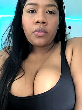 Snapshot of paola091 chatting on February 10, 12:50 pm paola091 online show from February 10, 12:50 pm