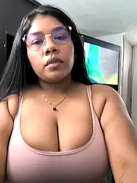 Snapshot of paola091 chatting on February 12, 2:03 am paola091 online show from February 12, 2:03 am