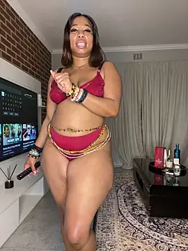 Snapshot of CurvyDesire1 chatting on May 18, 7:52 pm CurvyDesire1 online show from May 18, 7:52 pm
