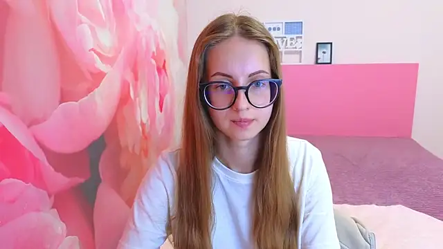 AliceAdams online show from May 21, 7:26 am