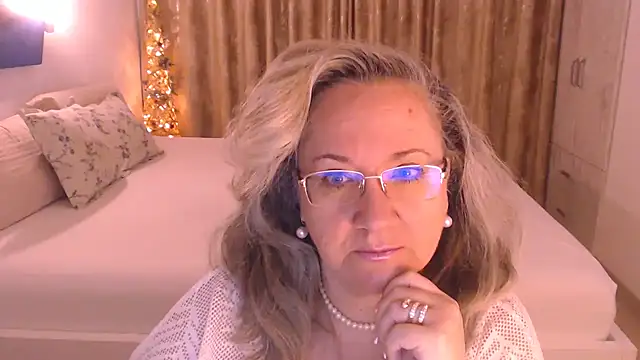 Raisshy online show from March 12, 5:02 am