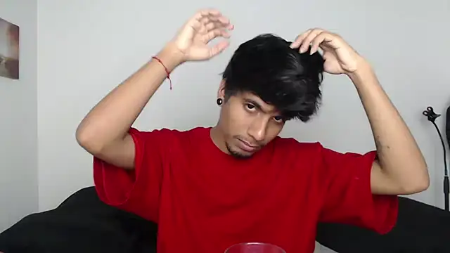 stevenosori online show from December 3, 3:47 am