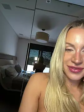 Snapshot of jasminesummer chatting on June 10, 2:05 pm jasminesummer online show from June 10, 2:05 pm