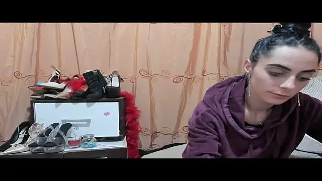 Snapshot of jessystarr chatting on June 8, 8:53 pm jessystarr online show from June 8, 8:53 pm