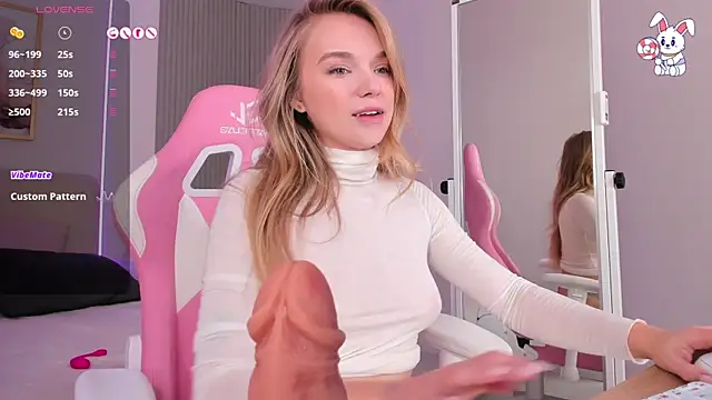 VirginChloe online show from December 5, 3:04 am