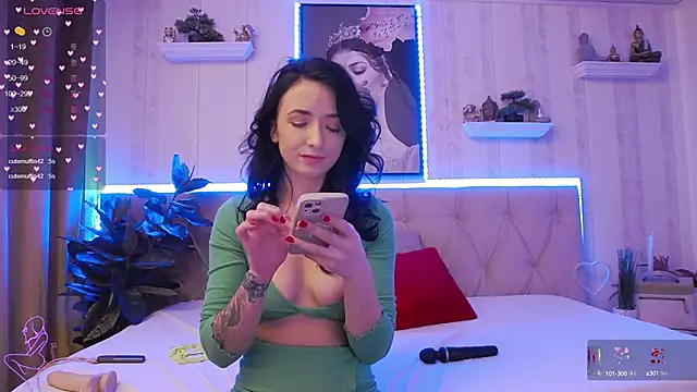 GlamKate online show from March 3, 10:28 am