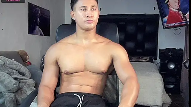 BenjaminCooperk online show from September 22, 7:38 pm