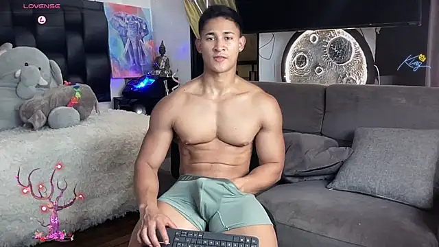 BenjaminCooperk online show from May 29, 12:30 am