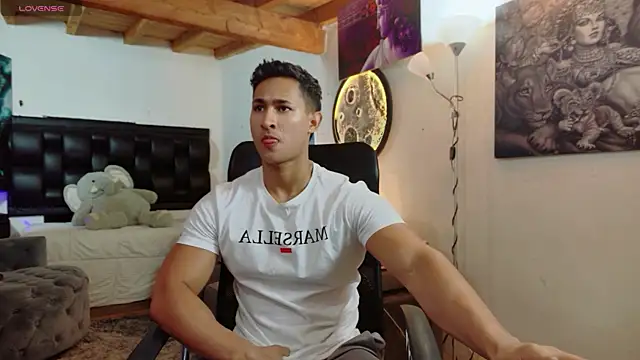 BenjaminCooperk online show from June 25, 6:40 am
