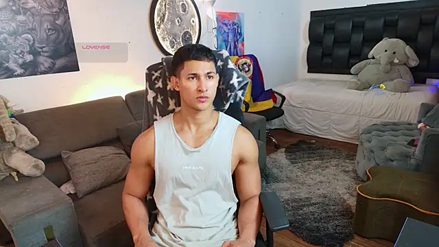 BenjaminCooperk online show from July 18, 4:05 am