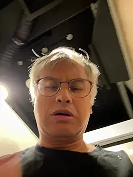 knobhead2020 online show from July 15, 6:24 pm