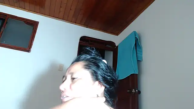 adrixxx38 online show from June 14, 6:26 am