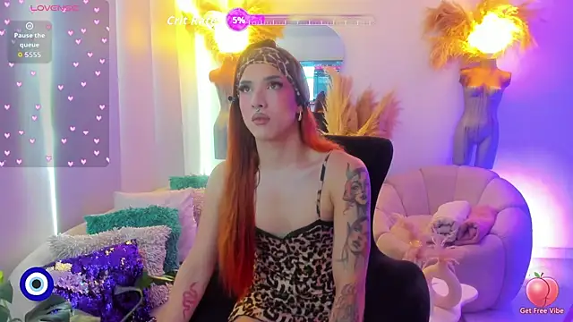 Snapshot of Angel_Peach chatting on June 13, 3:21 pm Angel Peach online show from June 13, 3:21 pm