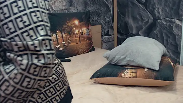 Snapshot of FreeMyFire chatting on November 30, 1:09 am FreeMyFire online show from November 30, 1:09 am