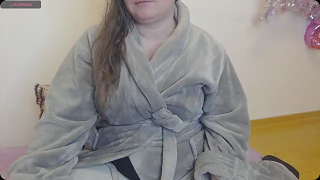 Lady Adrianna online show from February 28, 9:44 pm