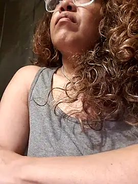 mila38 online show from May 21, 9:11 pm