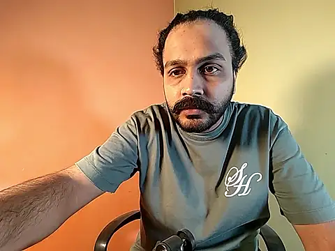 Snapshot of tejvirdhanoa chatting on December 20, 3:41 pm tejvirdhanoa online show from December 20, 3:41 pm