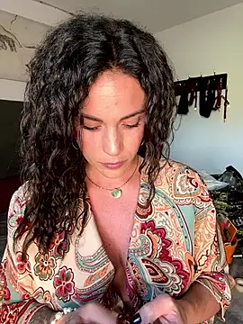 Clara-xoxo online show from October 29, 1:46 pm