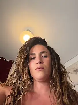 Clara-xoxo online show from August 1, 9:03 pm