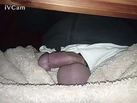 Snapshot of Bigdick666cm chatting on December 11, 9:12 pm Bigdick666cm online show from December 11, 9:12 pm