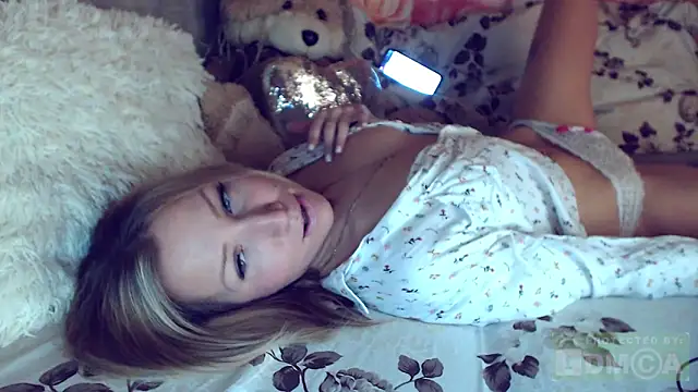 Snapshot of mimmi_ chatting on January 27, 11:11 pm mimmi online show from January 27, 11:11 pm