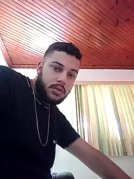 Snapshot of AzureKnee chatting on February 6, 12:19 pm AzureKnee online show from February 6, 12:19 pm