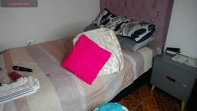 cristin doll  online show from February 10, 5:30 pm