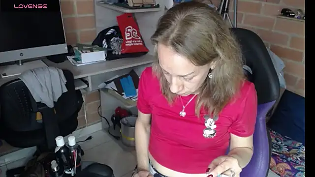 Snapshot of cristin_doll_ chatting on July 29, 4:16 pm cristin doll online show from July 29, 4:16 pm