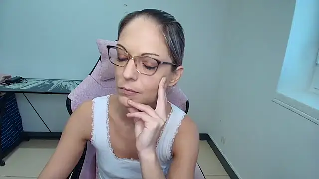 alixfeeling online show from October 7, 2:36 pm