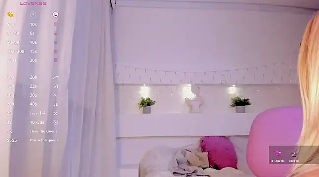 AshleyRoys online show from January 5, 6:56 pm