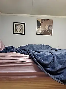 MaddyC6992 online show from March 1, 6:46 am