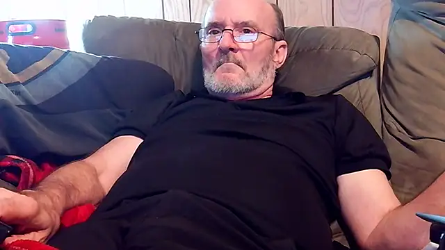 snickers1 online show from July 29, 3:32 pm