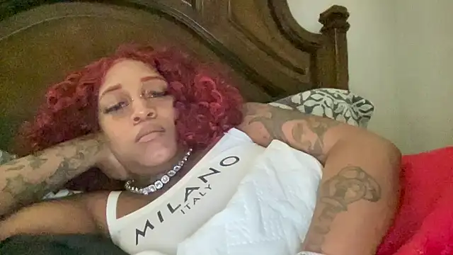 Snapshot of Creamesensation chatting on February 21, 3:29 am Creamesensation online show from February 21, 3:29 am