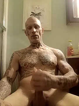 Snapshot of Casey884life chatting on December 23, 7:50 am Casey884life online show from December 23, 7:50 am
