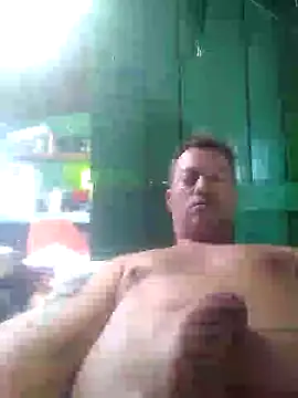 Snapshot of Alvaro2017 chatting on January 15, 6:29 pm Alvaro2017 online show from January 15, 6:29 pm