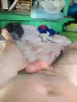 Snapshot of Alvaro2017 chatting on January 22, 4:23 pm Alvaro2017 online show from January 22, 4:23 pm