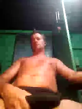 Snapshot of Alvaro2017 chatting on February 3, 12:15 am Alvaro2017 online show from February 3, 12:15 am