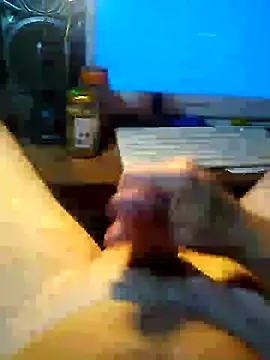 Snapshot of Alvaro2017 chatting on February 11, 3:50 am Alvaro2017 online show from February 11, 3:50 am