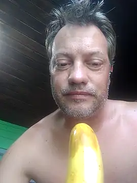 Snapshot of Alvaro2017 chatting on February 16, 7:38 pm Alvaro2017 online show from February 16, 7:38 pm