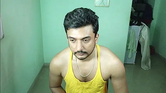 Snapshot of daringcutie chatting on January 6, 1:20 am daringcutie online show from January 6, 1:20 am