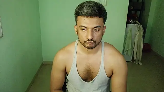 Snapshot of daringcutie chatting on February 1, 8:57 am daringcutie online show from February 1, 8:57 am